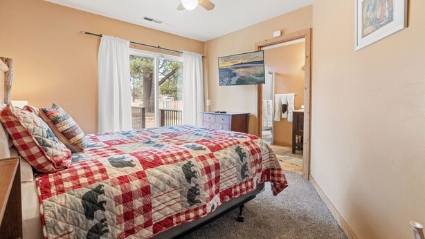 Unclassified image, 1 of 29, button - Bear Family Cabin (Big Bear Lake)