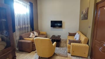 Fernseher, Stereoanlage
