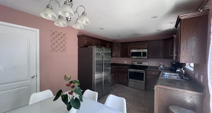 The Revelation House! A family-sized, quiet home close to Fort Leonard Wood!