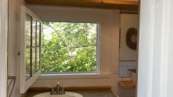 Shower, towels, soap, shampoo