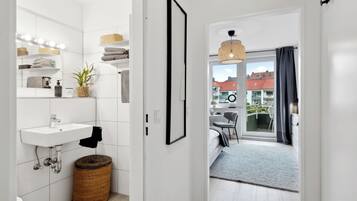 2 Schlafzimmer, Bügeleisen/Bügelbrett, WLAN, Bettwäsche