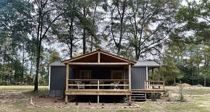 Hickory Cabin @ Little River Hideout - Cozy tiny home right on Little River