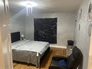 5 bedrooms, WiFi, bed sheets - Beautiful cozy huge place (Brooklyn)
