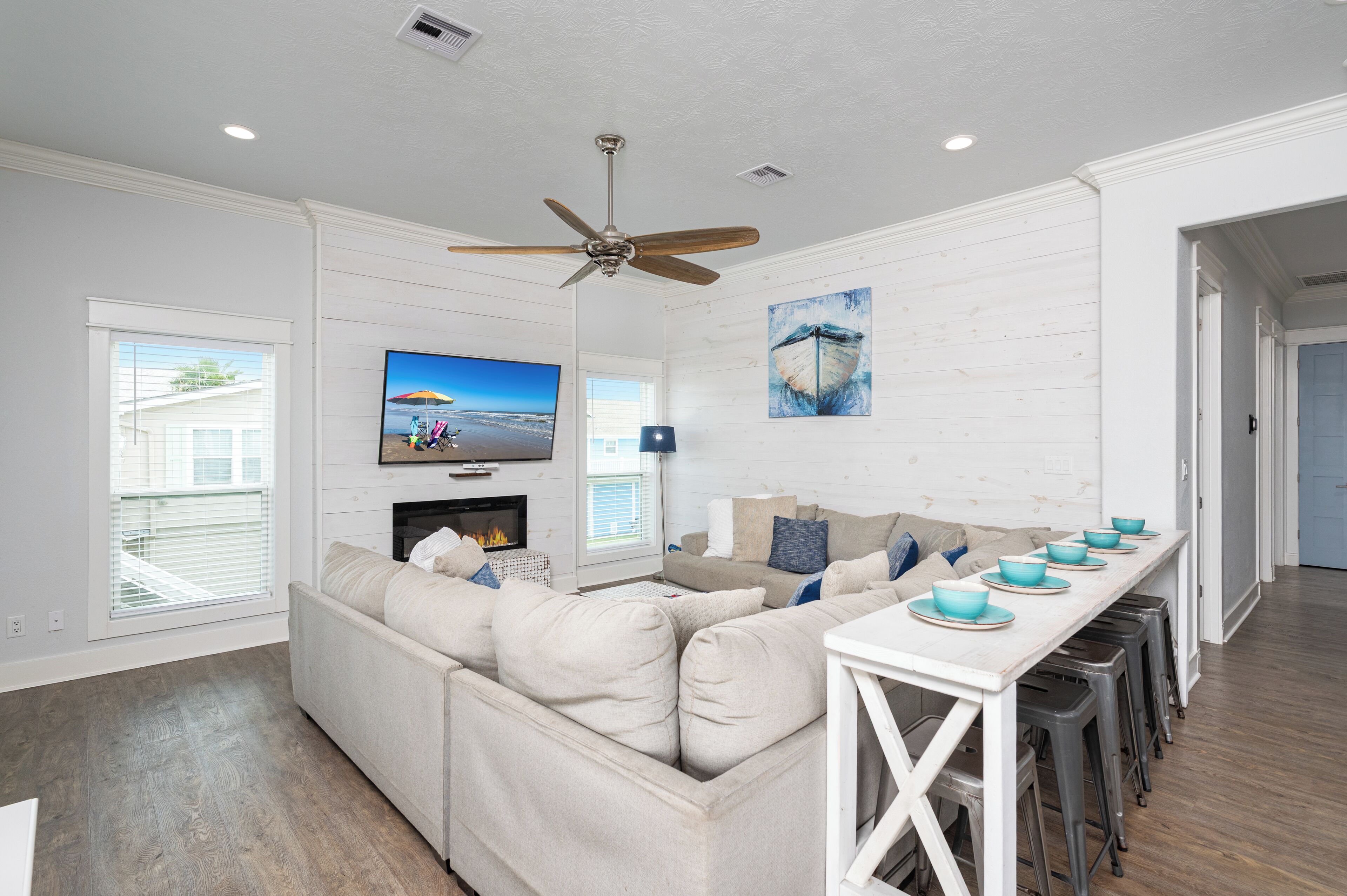 TV connectée, cheminée, jeux vidéo