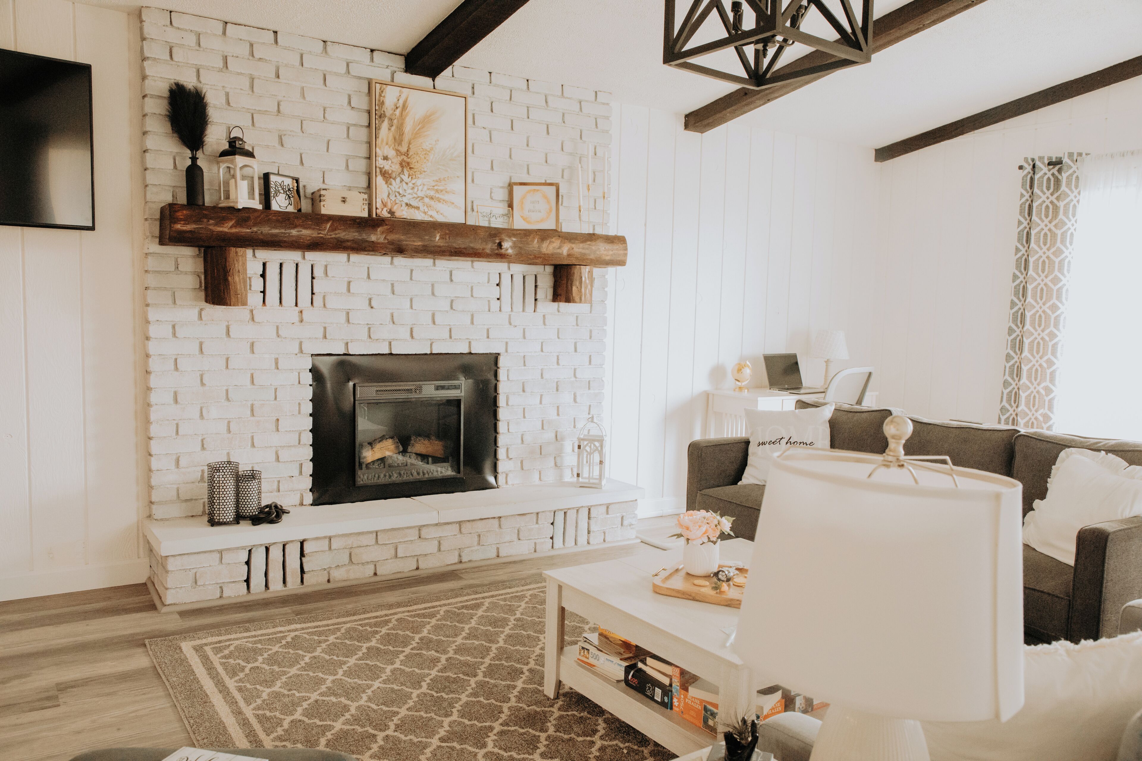 Smart TV, fireplace, books