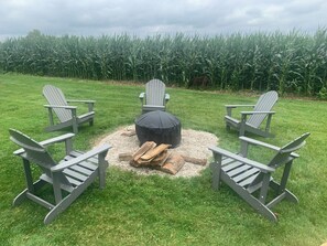 Property grounds - Cozy 3BR home near Mohican & Amish Country (Lakeville)