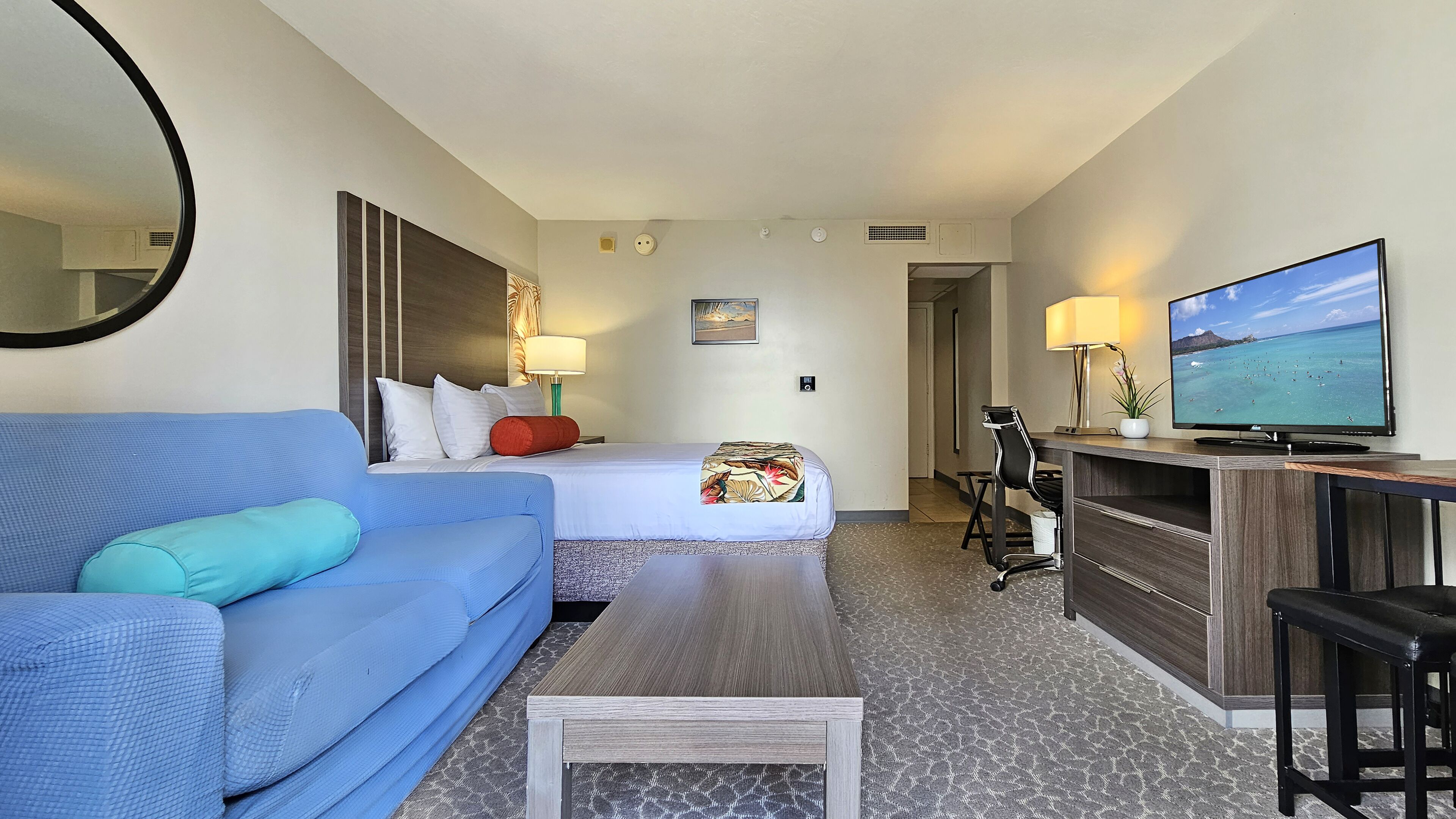 In-room safe, desk, iron/ironing board, free WiFi