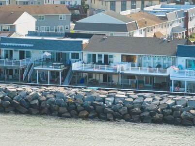Waterfront North Wildwood Family Retreat
