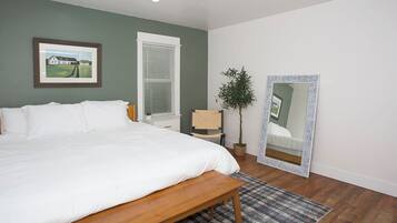 6 bedrooms, WiFi, bed sheets