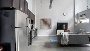Appartamento | Cucina privata | Frigorifero, microonde, forno, piano cottura