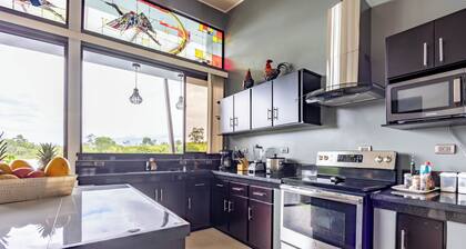 5 STARS! Private Front Lake Home w/ Pool, Kayaks, + beautiful tropical setting!