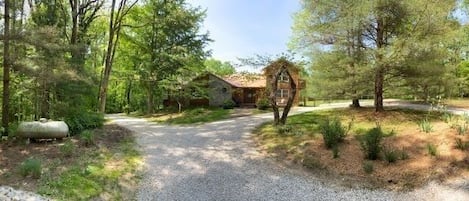 House | 9 bedrooms