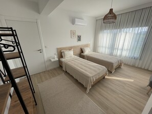 4 bedrooms, iron/ironing board, WiFi, bed sheets - Villa Dora (Muğla)