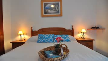 2 bedrooms, iron/ironing board