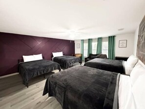 4 chambres, bureau, fer et planche à repasser, Wi-Fi gratuit