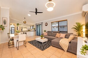 Living area - Townsville's Premium Gateway (Annandale)