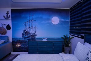 Iron/ironing board, free WiFi, bed sheets