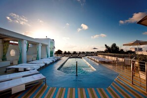 Room - South Beach Bachelor Ette 7BR 4BA - 16 Single Beds (Miami Beach)