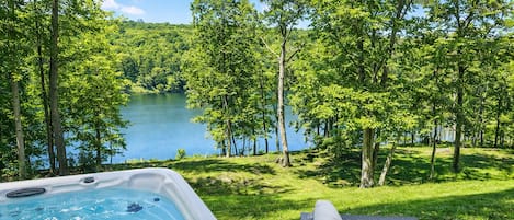 Bain à remous extérieur