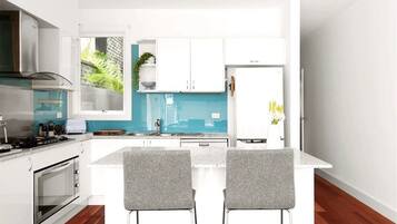 Fridge, microwave, oven, stovetop