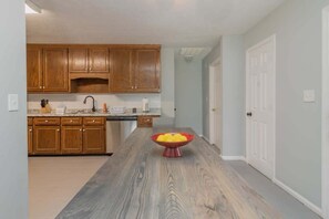 Fridge, microwave, oven, stovetop - Pool, Fenced Yard, & Patio! Ventura Vista Retreat (Columbus)
