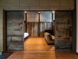 Grand Twin Room, Private Bathroom | In-room safe, individually decorated, individually furnished, free WiFi