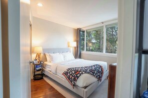 1 chambre, fer et planche à repasser, lit parapluie, Wi-Fi