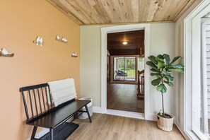 Interior - Peaceful 4BR Home w/ Fire Pit + Projector | Pets Welcome (Valley View)