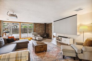 TV, fireplace, offices - Peaceful 4BR Home w/ Fire Pit + Projector | Pets Welcome (Valley View)