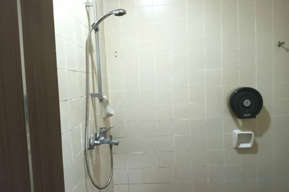 Baño | Ducha, artículos de higiene personal gratuitos, bidé y toallas
