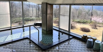 Baño termal público