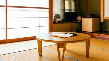 1 Schlafzimmer, Daunenbettdecken, Zimmersafe, kostenloses WLAN