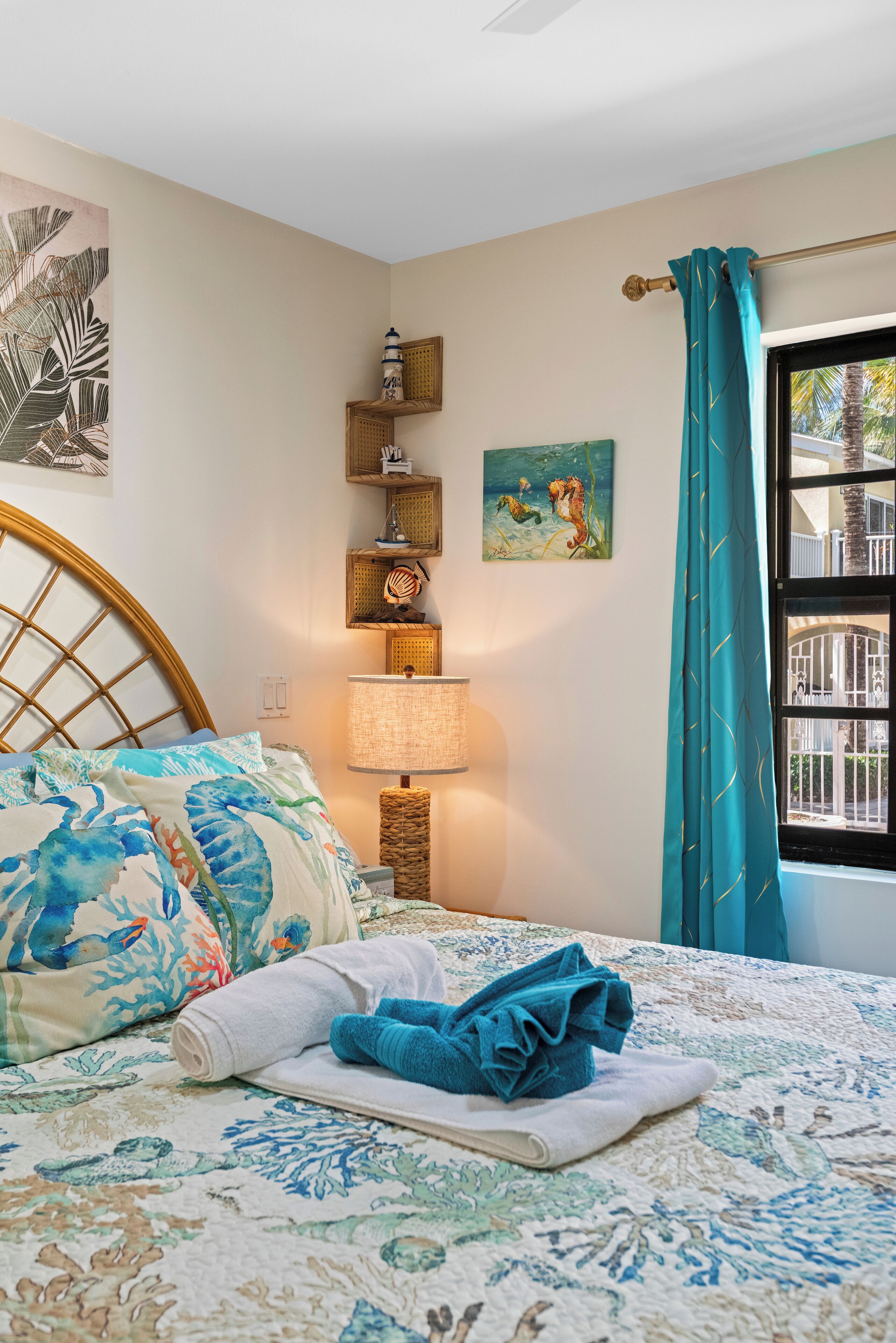 2 Schlafzimmer, Zimmersafe, Schreibtisch, Bügeleisen/Bügelbrett