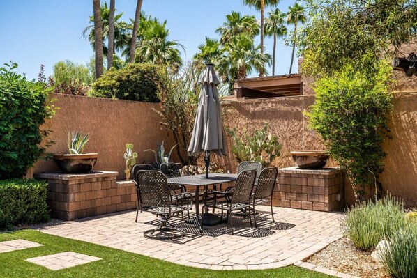 تناول الطعام بالخارج