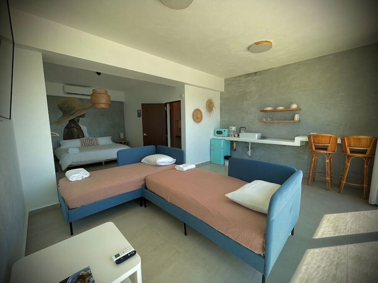 Wifi gratis y ropa de cama 