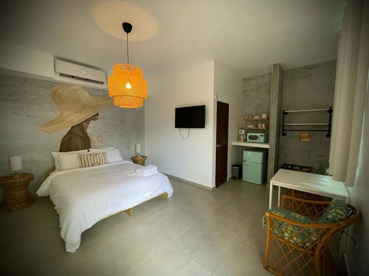 Wifi gratis y ropa de cama 