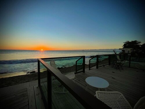 Corner Beachfront Family Suite
