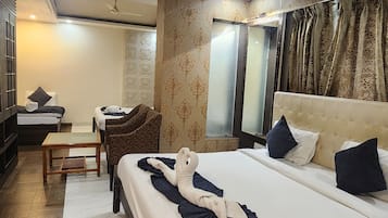 Iron/ironing board, free WiFi