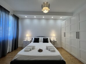 1 quarto, escrivaninha, Wi-Fi de cortesia, roupa de cama