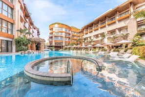 Outdoor pool - Mandarin Bay Resort & Spa (Boracay Island)