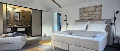 2 عدّة غرف نوم ومكواة/لوح كي وواي فاي مجانًا وملاءات أسرّة