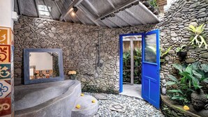 Barong | Bathroom | Combined shower/tub, deep soaking tub, rainfall showerhead - 1111 Alchemy Space (Ubud)