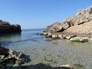 Camastros y toallas de playa