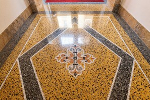 Property entrance - BnButler - Paganini 2 (Milan)
