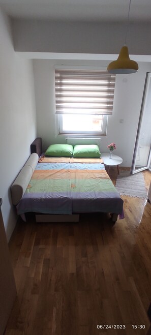 2 bedrooms, desk, iron/ironing board, WiFi - Spacious Family, Modern Apartment-Skopje (Skopje)