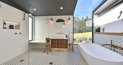 The Glass Ceiling 360 degree Mount View Hideaway