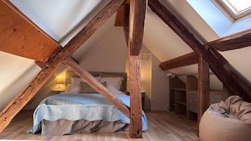 2 bedrooms, free WiFi, bed sheets