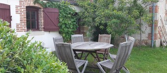 Charming cottage near Moulins, perfect for hiking and relaxation