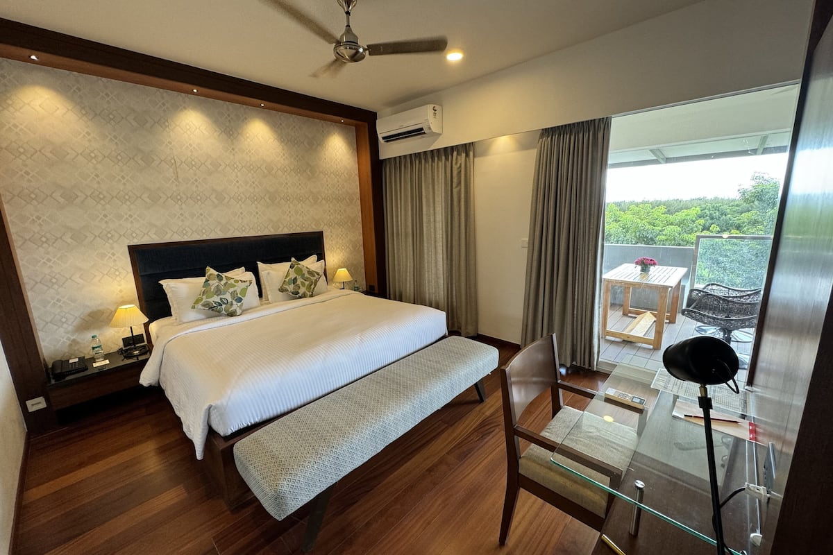 Studio Suite | 1 bedroom, down duvets, memory-foam beds, minibar