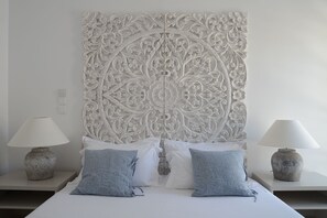 9 bedrooms, in-room safe, desk, iron/ironing board - Elysian Villa - Ultra luxurious Spetses villa with chef, pool, gym, basketball.. (Spetses)